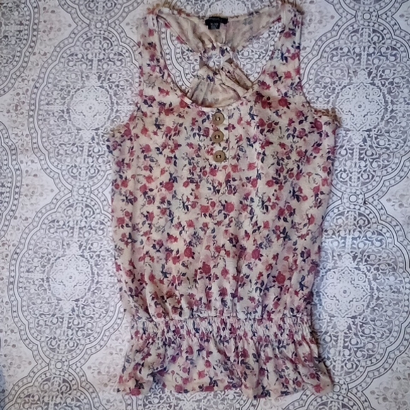 Rhapsody Tops - JUNIORS floral top